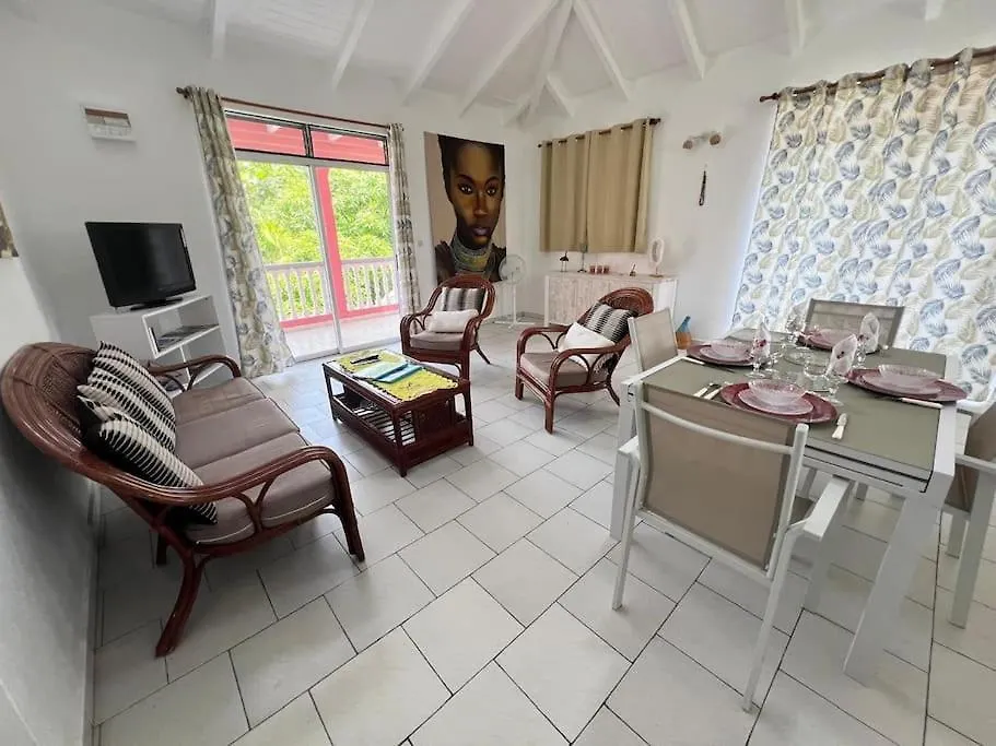 Feriehus Terrasse Des Manguiers : Logement Independant Pointe-Noire Guadeloupe