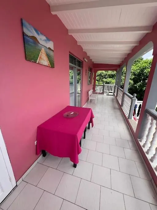 Feriehus Terrasse Des Manguiers : Logement Independant Pointe-Noire Guadeloupe